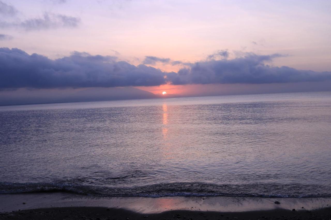 Aundanao Oasis Beach Samal Bagian luar foto