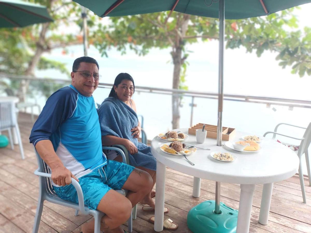 Aundanao Oasis Beach Samal Bagian luar foto